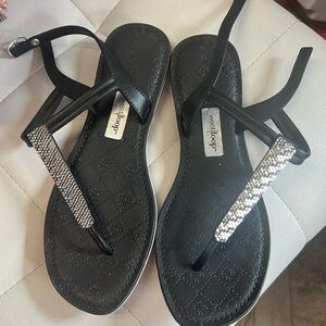 West loop size 8 new not used black and silver women’s sandal